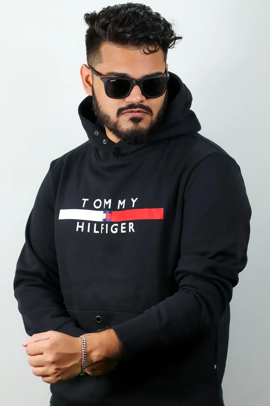 TH-Hoodie-Black_optimized.webp